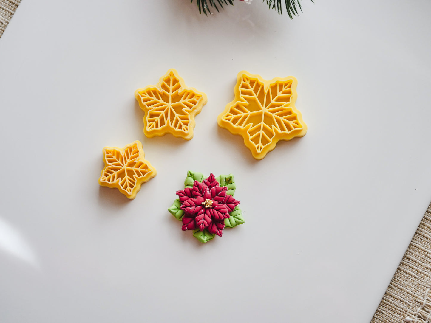 3-piece Poinsettia Cutter Set image 2