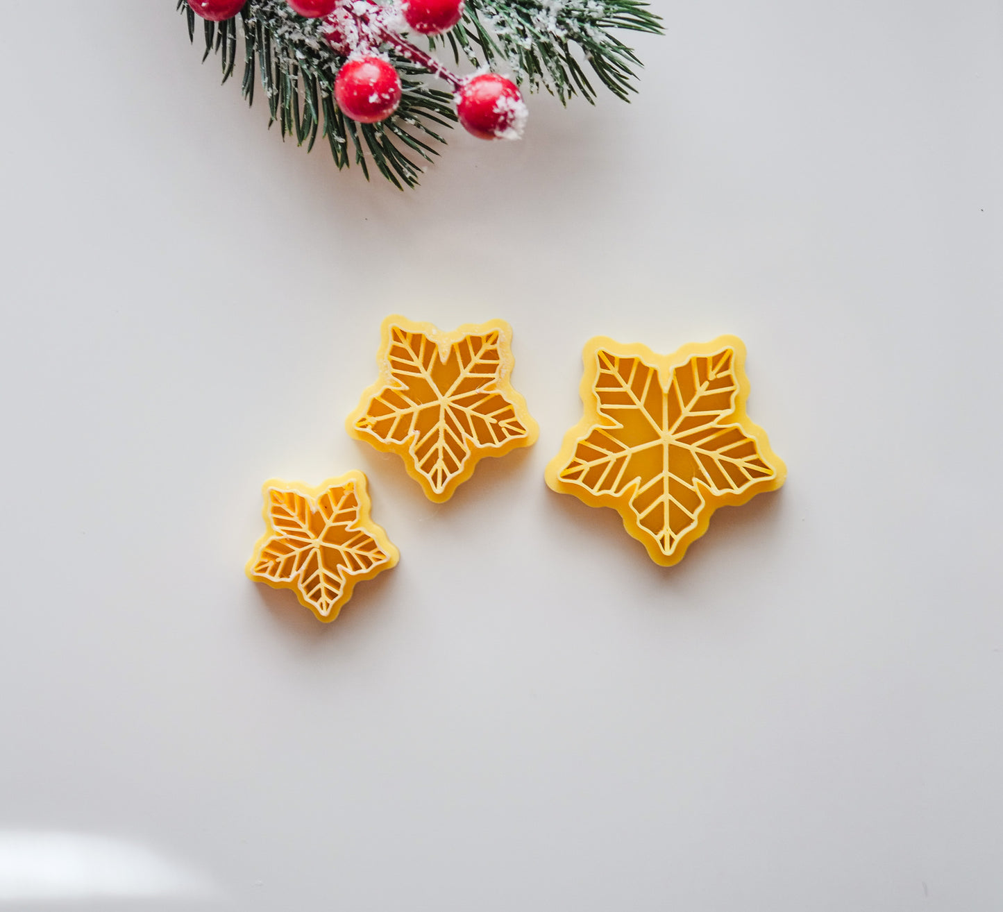 3-piece Poinsettia Cutter Set image 1