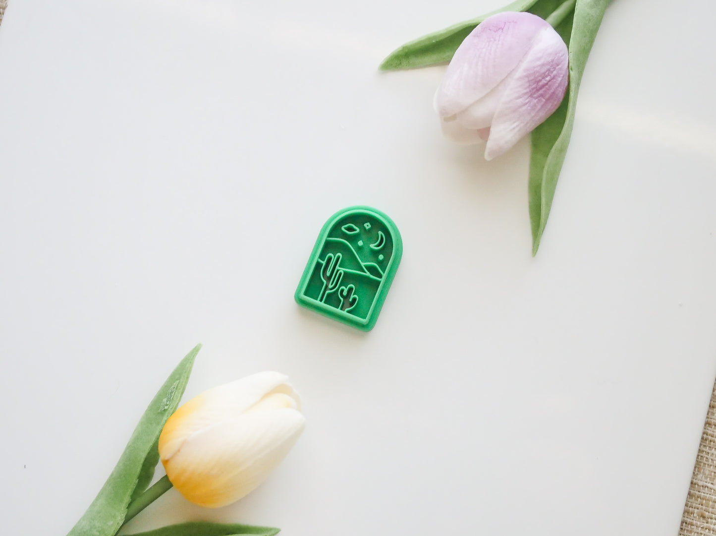 UFO Scene Embossed Cutter image 0