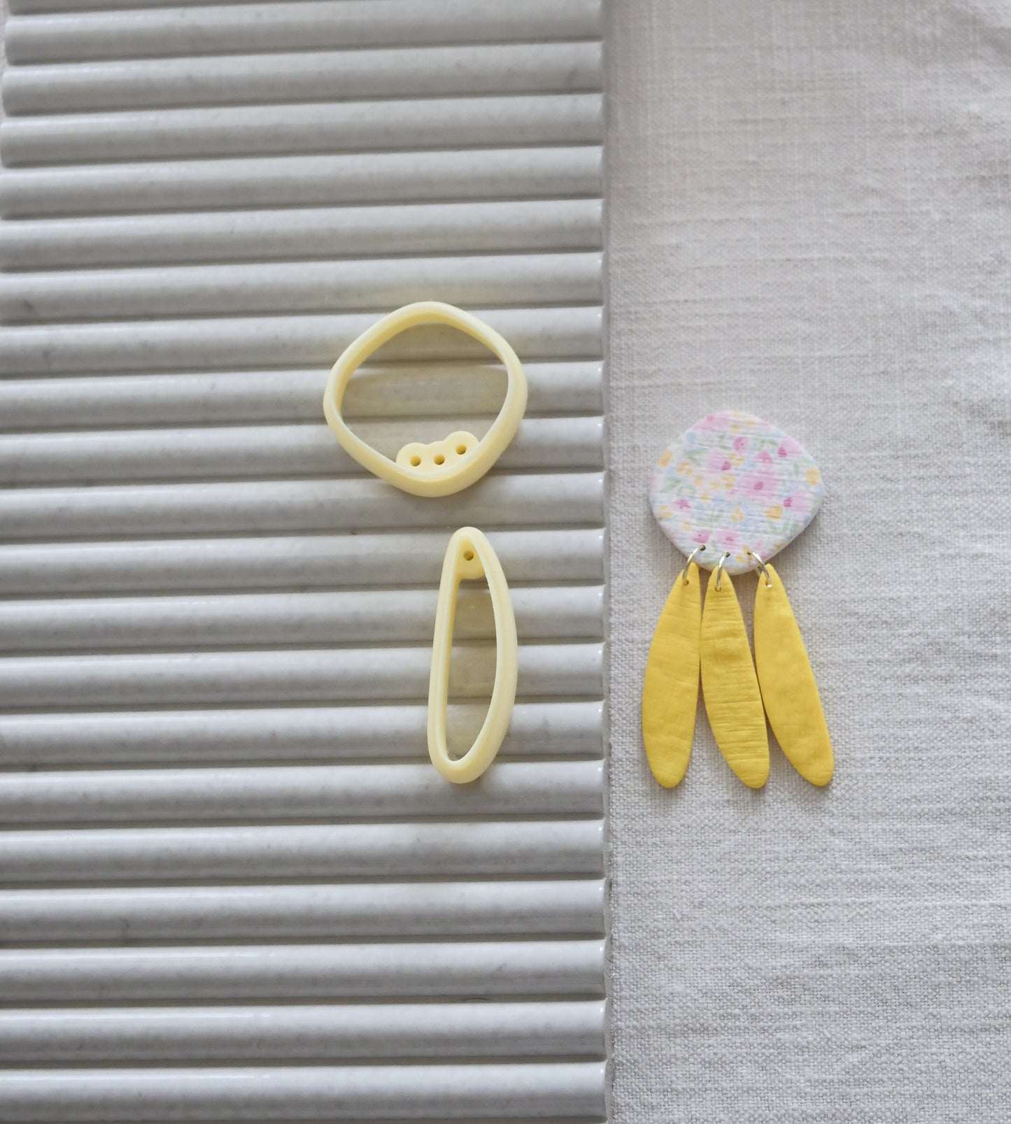 Dangle Abstract Clay Cutter image 0