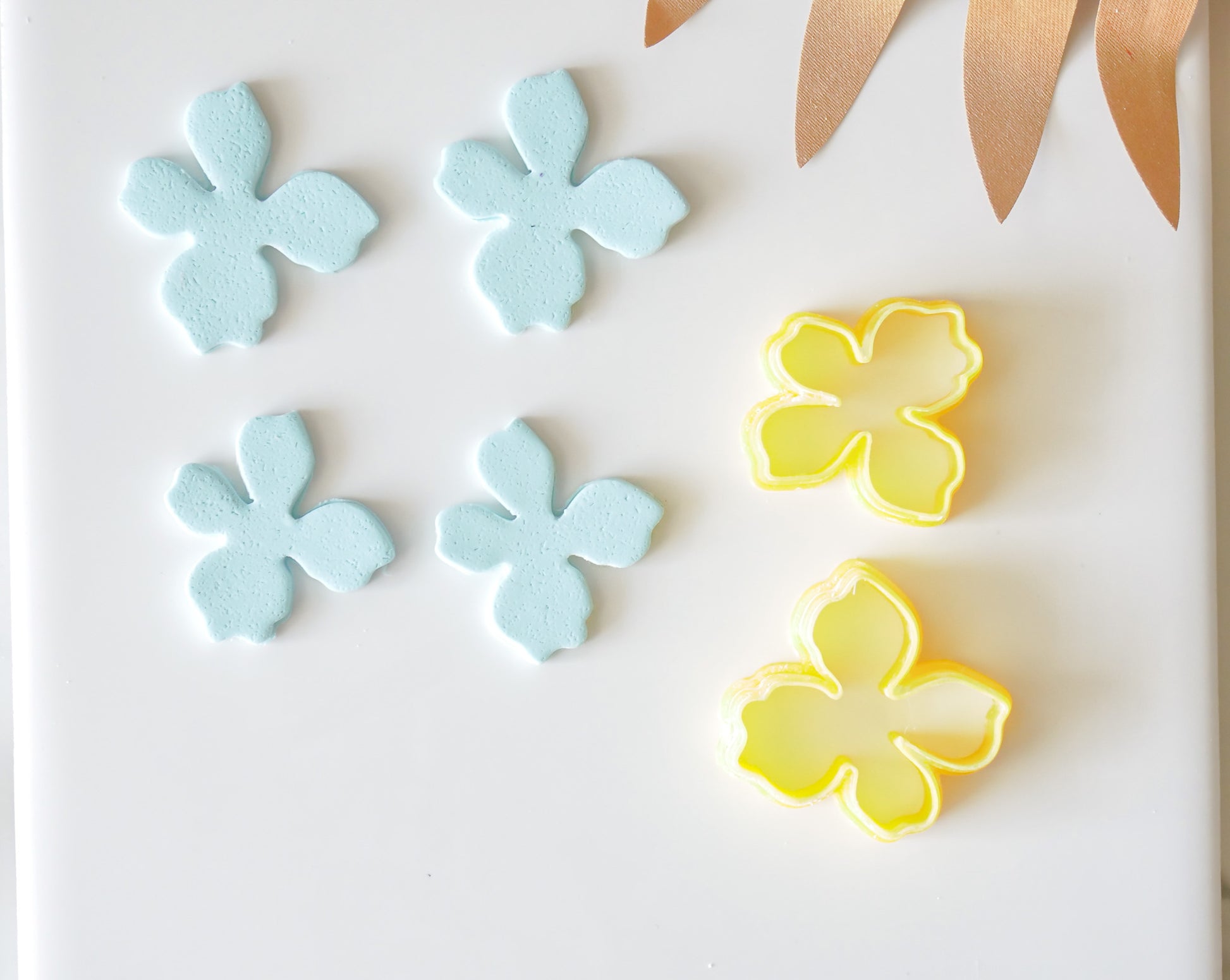 Organic Flower Shapes image 5