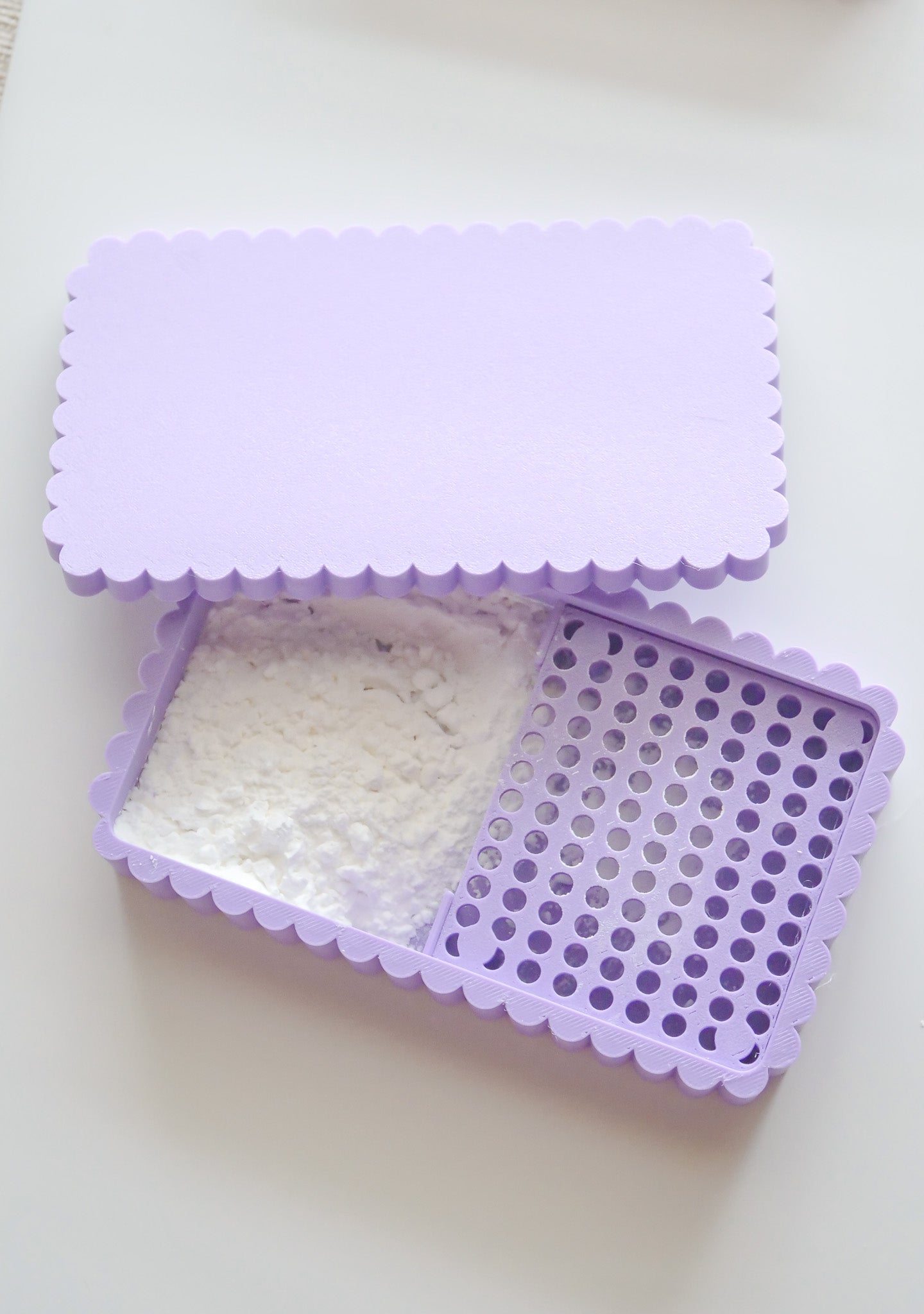 Fluted Cornstarch Dusting Storage Tray image 1