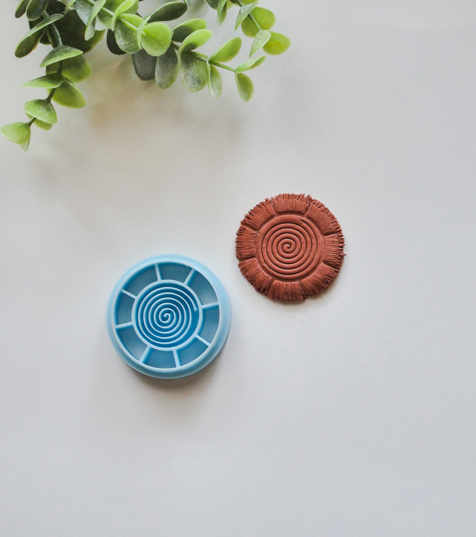Swirl Raffia Polymer Clay Cutter image 3