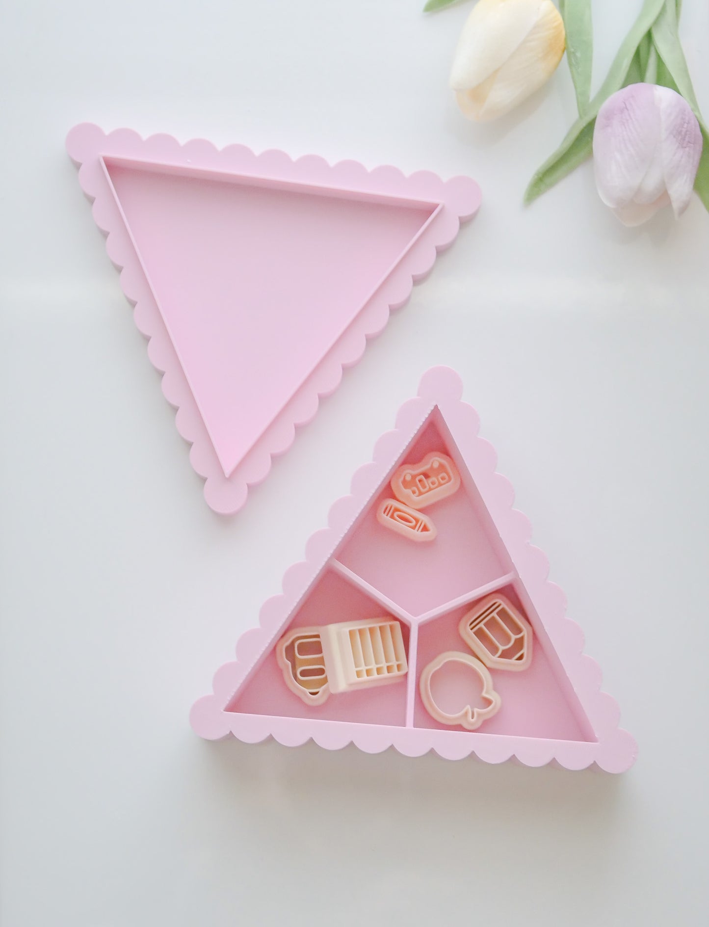 Triangle Fluted Storage Container with Lid