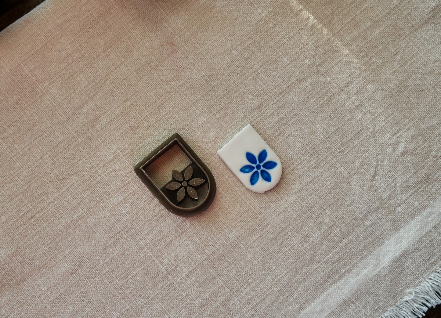 Talavera Arch Flower Polymer Clay Cutter image 0