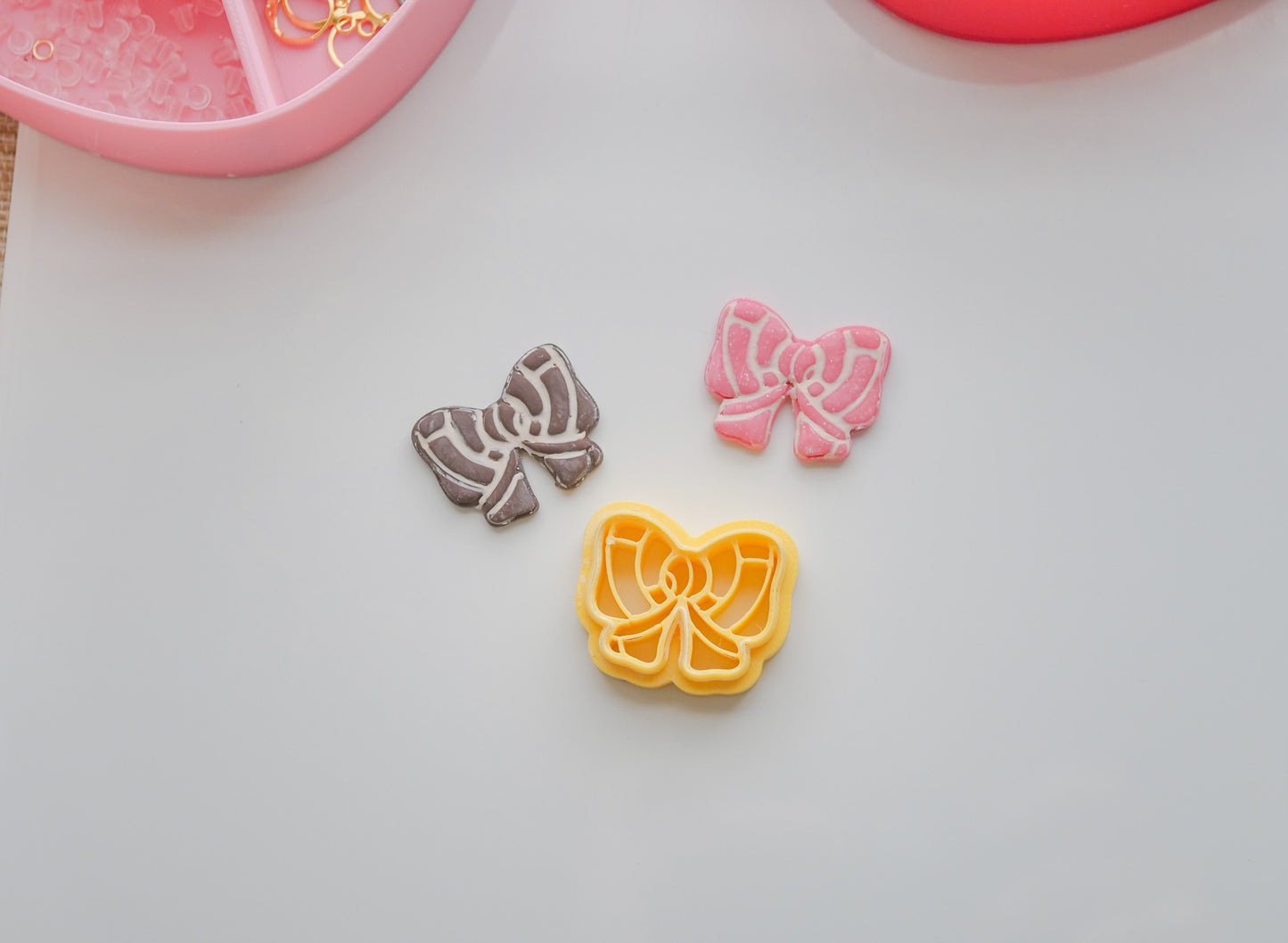 Concha Bow Polymer Clay Cutter image 0