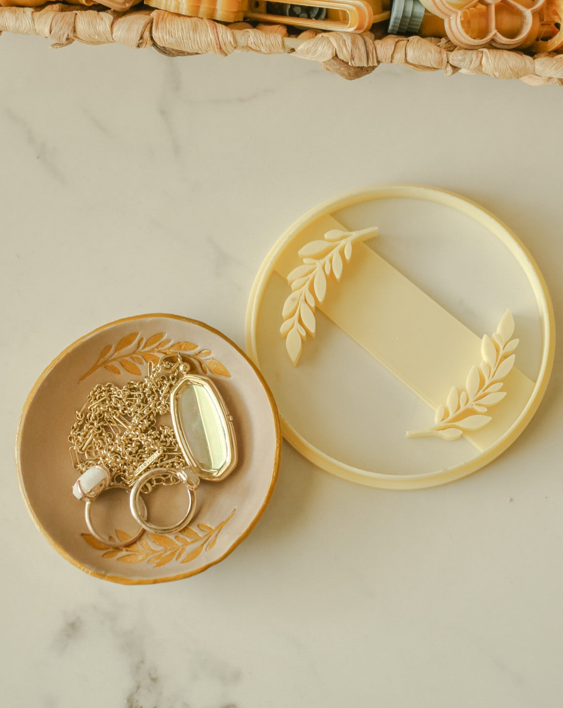 Wreath Trinket Dish Polymer Clay Cutter image 1