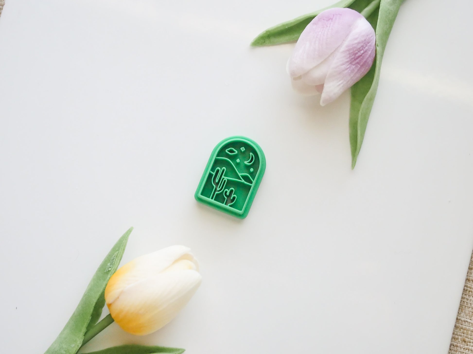 UFO Scene Embossed Cutter image 0